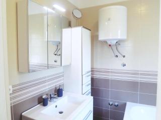 Apartments by the sea Vantacici, Krk - 19260 - 2