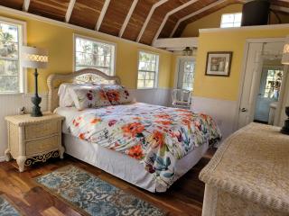 LOVELY FARM CABIN 20 MINUTES FROM BEACH - 4