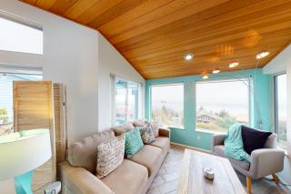 Serpent Rock Viewhouse - Rockaway Beach - 8