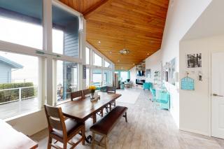 Serpent Rock Viewhouse - Rockaway Beach - 3
