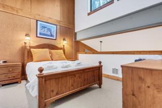 Modern & Sleek Condo - Creekside #110 - Bear Valley - 3