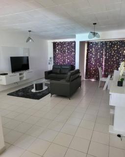 Hello Guyane, F3 Nº 7, Exceptionnel et Rare, 5 étoiles - Cayenne - 4