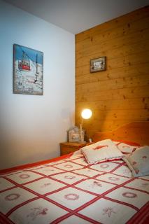 T2 Meublé Tourisme 3 etoiles, pied des pistes-parking privé avec balcon et superbe vue - 3