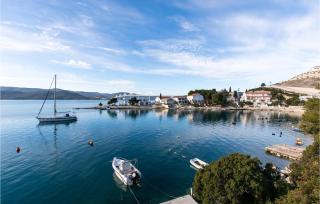 2 Bedroom Lovely Apartment In Klek - Klek - 8