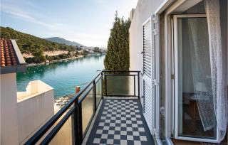 2 Bedroom Lovely Apartment In Klek - Klek - 1