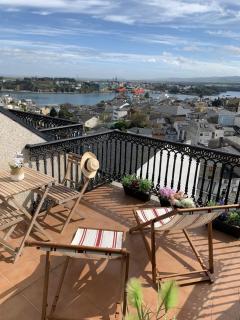 MODERNO PISO CON LA MEJOR TERRAZA DE RIBADEO Y VISTAS MARAVILLOSAS - Ribadeo - 0
