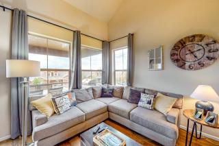 Summit Point Place - 8