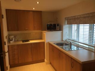 Porthole Suites - Saint Aubin - 4