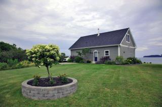 Oceanfront Luxury Cottages - Rent BOTH Main and Guest Cottage in Jonesport, Maine - Jonesport - 9