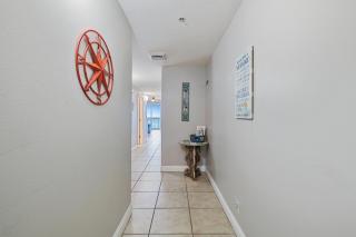 Direct gulf front 4th floor king master, Wi-Fi - 8