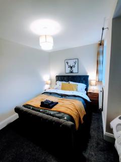 Crystal Suite 2 -free private parking - North Shields - 7