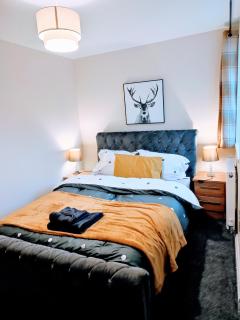 Crystal Suite 2 -free private parking - North Shields - 8