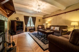 The French House St Helens - 3