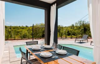 Amazing Home In Sveti Ivan Dobrinjski - 4