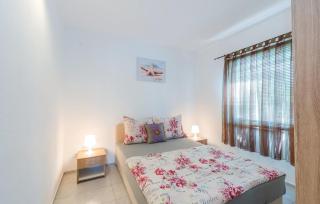 Holiday Home Lucija - 4