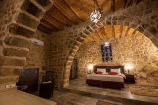 The Old Village Hotel & Resort - 9