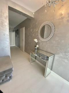 Penthouse 2 Bedroom Designer Apartment - Warschau - 5