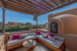 Chic 3BR Villa West Golf with Pool, Lagoon View & Guest House - Hurghada - 5