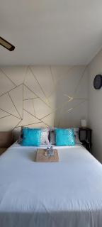 Quayside Condo near Airport - 4