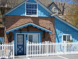 Sugarloaf Mountain Motel - Virginia City - 9