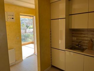 Elko lux apartments - Bar - 9