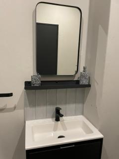 Black Brick Luxury Apartment - Johannesburg - 7