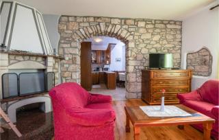 4 Bedroom Nice Home In Vlasici - Krsan - Kršan - 7