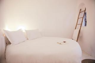 Nykteri by A Terre Cave Villas - Oia - 1