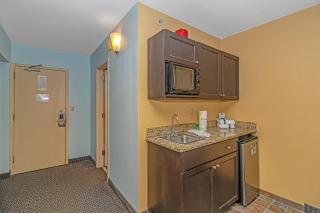 Landmark Resort Double Suite Unit 920 - Sleeps 4! - Myrtle Beach - 4