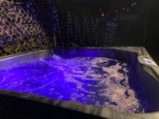 Flamingo Rentals - Modern 2-bed unit with BBQ & SPA ideal for holiday and business travel - Mildura - 9