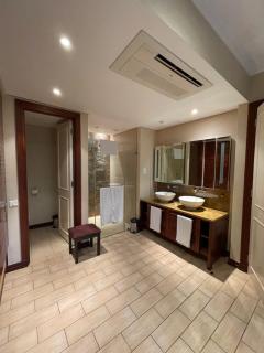 Eden Luxury Apartment P13 A2 - Eden Island - 2