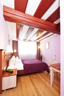 Hotel Elch - Nuremberg - 4