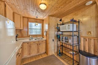 Lakefront Cabin with 2 Lofts, Boats on 4 Acres - Winnsboro - 1