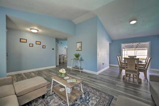 Port Richey Getaway with Lanai, Pool and Grill! - New Port Richey - 6