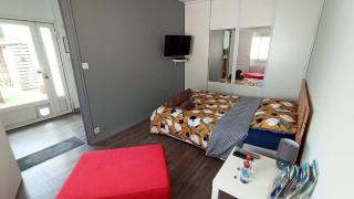LauRina - Chambre, SDB, terrasse, arrivée autonome - Royan - 8