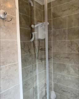 18 river view chalet-Glan Gwna Holiday Park - 3