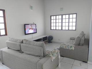 Linda Casa, 3 quartos, acomoda 10 pessoas, há 1,5 km da praia da Enseada - Guarujá - 6