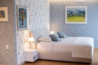 Seven Luxury Suites - Tirana - 0