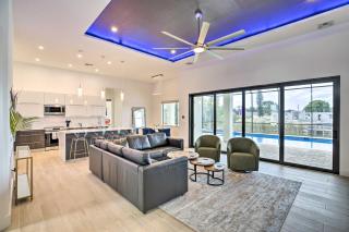 Private Pool Canalfront Home in Cape Coral - Cape Coral - 6