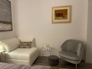 Center City Apartment 2 - 8