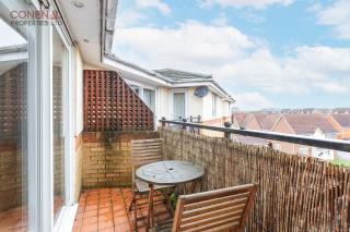 Stunning 2-Bed Apartment in Grays - West Thurrock - 0
