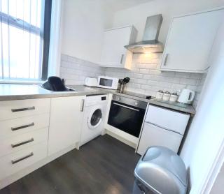 Albert Hottub & Jacuzzi Apartments - 2