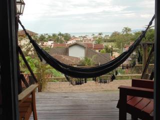 Casa rústica e charmosa em condomínio - Lagoinha - 1