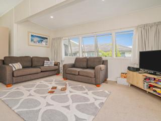Bach Life on Seabreeze - Whangamata Holiday Home - Whangamata - 9