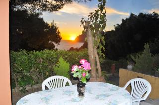 Villa Takis on Pelekas beach Apartment A with private garden and sea view - Pelekas - 4