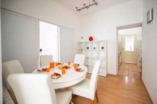 Bright and Modern 1BDR Apartment in the Center - Sarajevo - 1