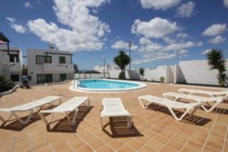 Apartment Los Zafiros in Puerto del Carmen Aircond & Wifi & Dishwasher - Tías - 2