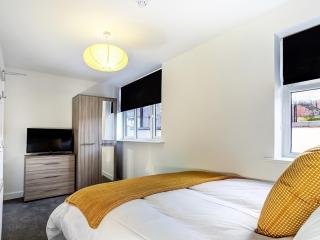 Townhouse PLUS @ 166 Edleston Road Crewe - Crewe - 6