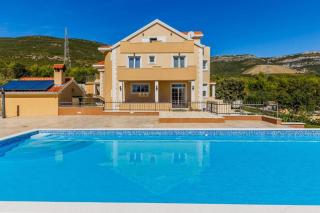 Villa Stone Queen - Kastel Novi - 0