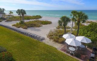 LaPlaya 201C Breathtaking Gulf panorama from this corner end unit with a private stairway to the beach - Longboat Key - 6